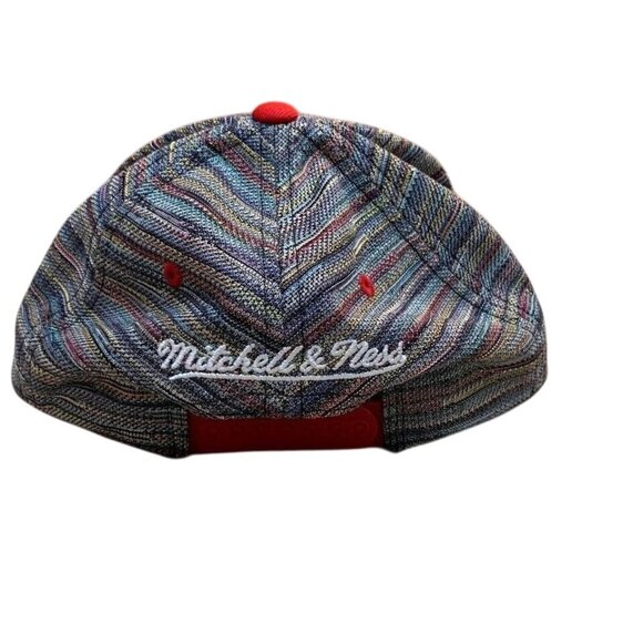 Chicago Bulls Hat Flat Brim Knit Fabric Snap Back One Size Urban Streetwear NBA - Picture 2 of 7